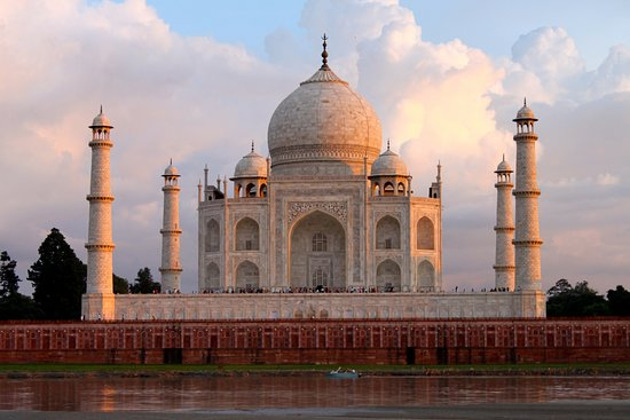 Фото - экскурсия: Путешествие из Агры к Тадж-Махалу через мраморный дворец и старинный Лунный сад