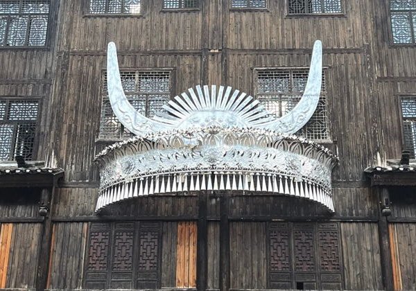 Архитектурное чудо Цзюли и живописная галерея Уцзян - фото 2
