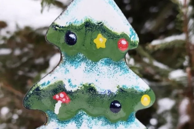 Фото экскурсии - Мастер-класс по росписи елочных шаров с экскурсией - 5