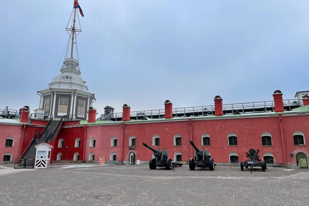 Фото экскурсии - Прогулка по Петропавловской крепости в Санкт-Петербурге - 10