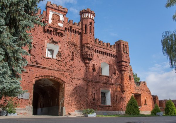 Брестская крепость на месте старого города