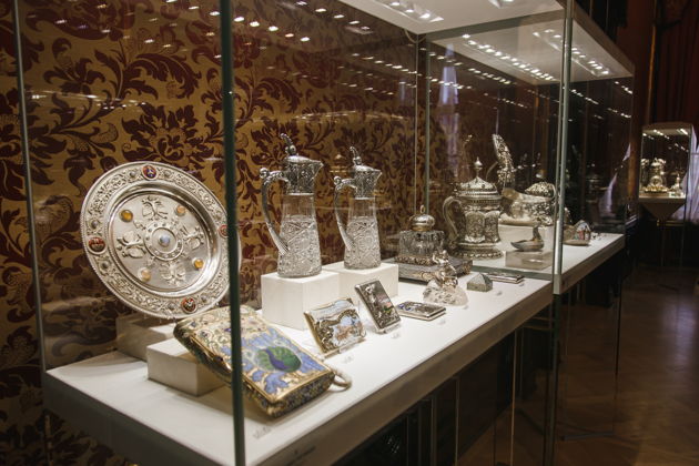 Фото экскурсии - Экскурсия по дворцам Петербурга с историей их владельцев и визитом в музей Фаберже - 1