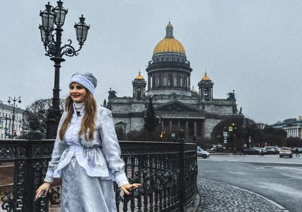Со Снегурочкой по Петербургу: настоящая новогодняя экскурсия