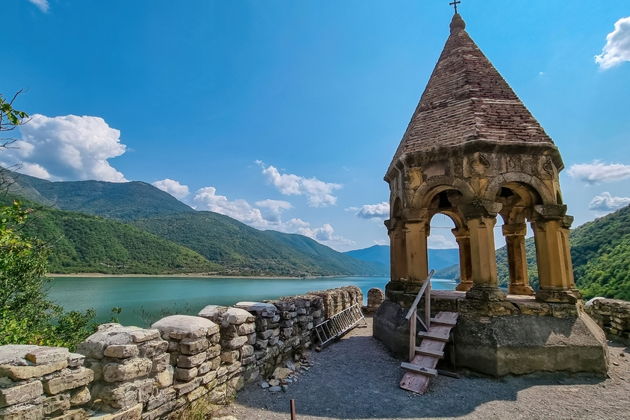 Фото экскурсии - Индивидуальный тур по Казбеги Ананури и Гудаури в гармонии Кавказа - 13