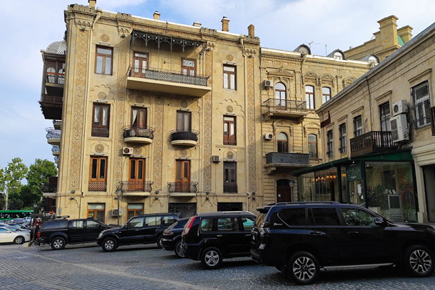 Фото экскурсии - Баку в свете дня и ночи от древнего Ичеришехера до сияния Нагорного парка - 10