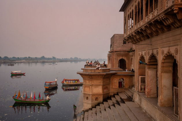 Фото экскурсии - Духовное путешествие по Тадж-Махалу и Вриндавану за день в духе Варанаси - 1