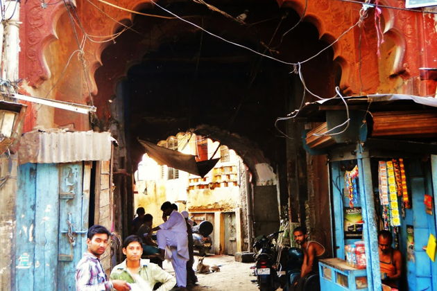 Фото экскурсии - Духовное путешествие по Тадж-Махалу и Вриндавану за день в духе Варанаси - 3