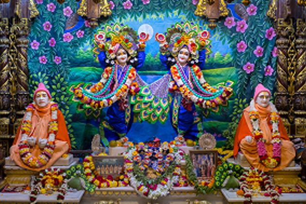 Фото экскурсии - Духовное путешествие по Тадж-Махалу и Вриндавану за день в духе Варанаси - 4