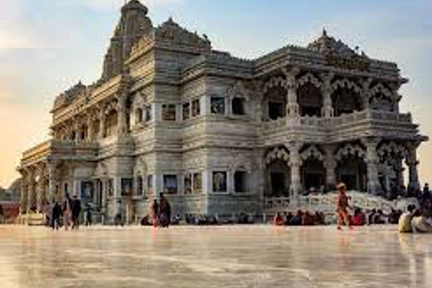 Фото экскурсии - Духовное путешествие по Тадж-Махалу и Вриндавану за день в духе Варанаси - 7