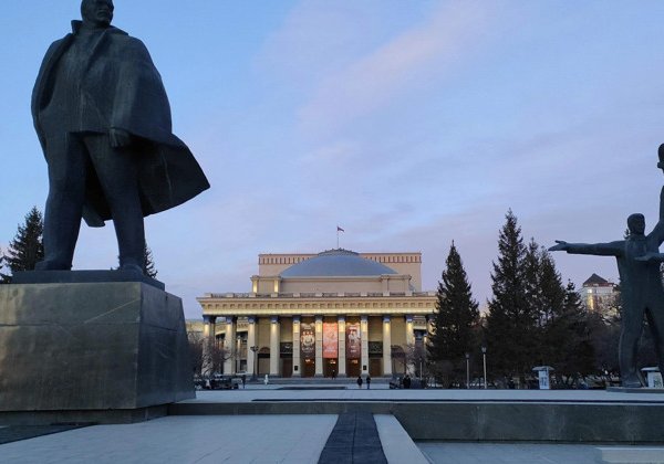 Новосибирск: прогулка по главной улице города