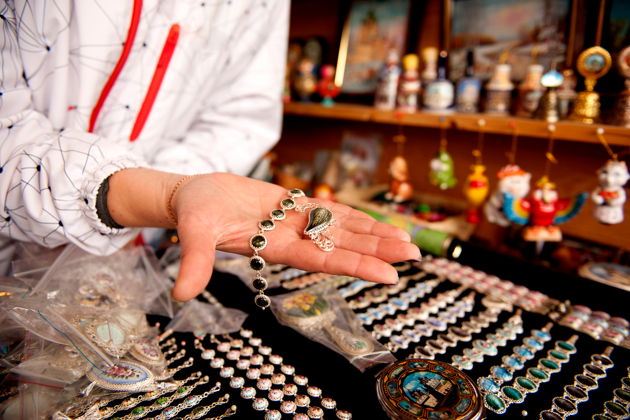 Фото экскурсии - Создаем украшения из жемчуга на практическом занятии - 6