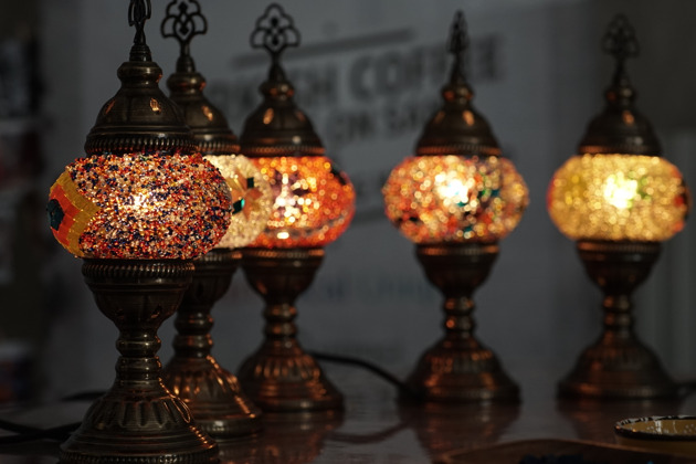 Фото - экскурсия: Создай свою мозаичную лампу на мастер-классе в Стамбуле