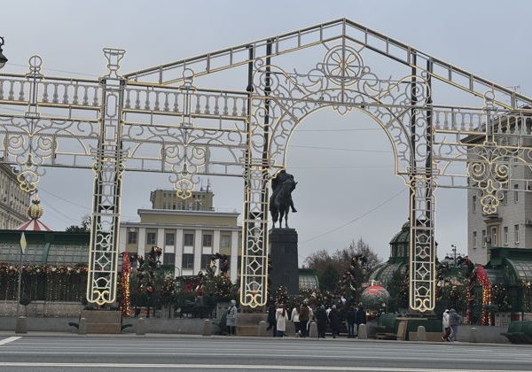 Царская дорога: новогодняя феерия от Белорусского вокзала до Кремля - фото 4