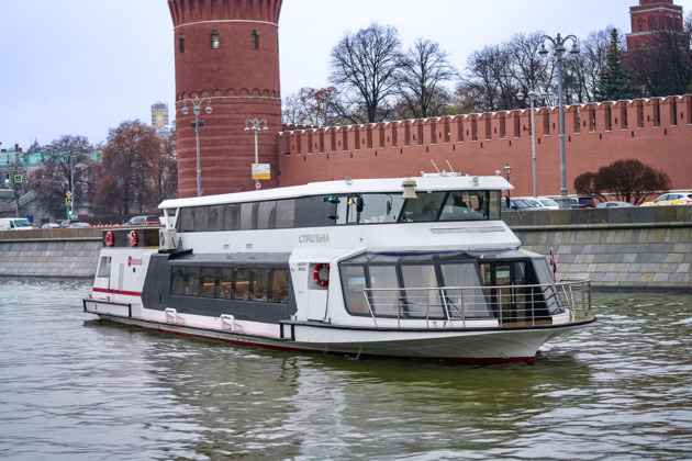 Фото - экскурсия: Прогулка на электроходе Стрельна от Киевского причала зимой