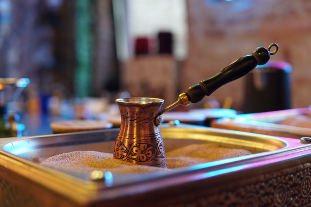 Фото - экскурсия: Кофейный ритуал в Анталье: готовим на песке и гадаем по гуще