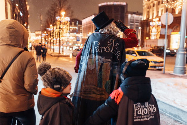 Фото экскурсии - Новогодняя прогулка с фонарщиком Фаролеро по улицам Санкт-Петербурга - 6