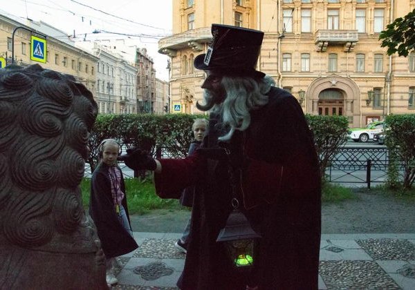 Узнайте тайны хранителей Санкт-Петербурга с фонарщиком Фаролеро - фото 3