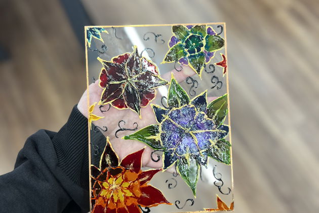 Фото экскурсии - Творческий урок по созданию витражей на стекле в Анталье - 1