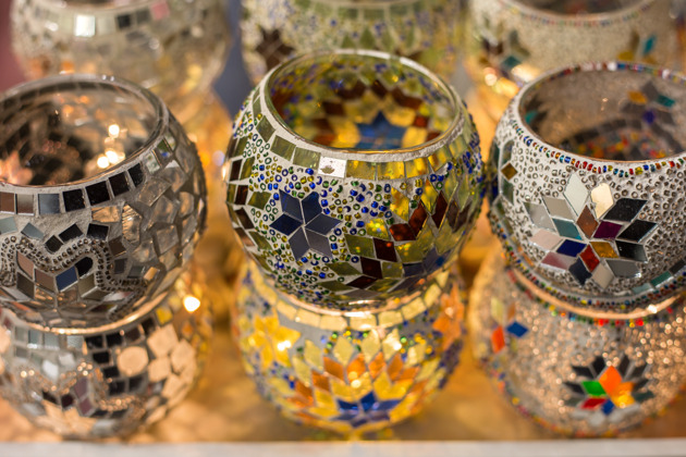 Фото - экскурсия: Создай мозаичный подсвечник своими руками на мастер-классе в Анталье