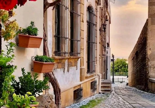 Поймать Бакинский Вайб: Неоклассика с перчинкой - фото 1