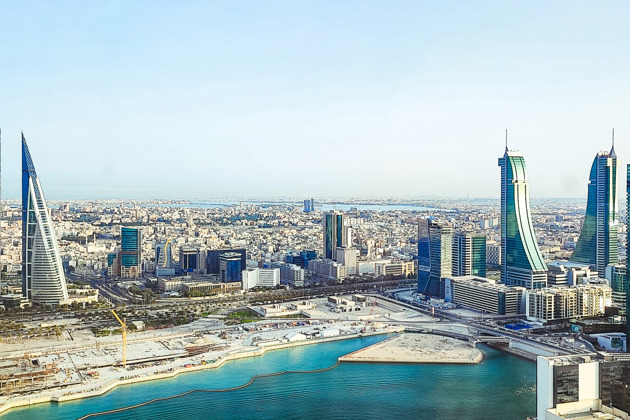 Фото - экскурсия: Исследуйте Манаму с воды и суши: панорамы, рынки и история Бахрейна за пять часов