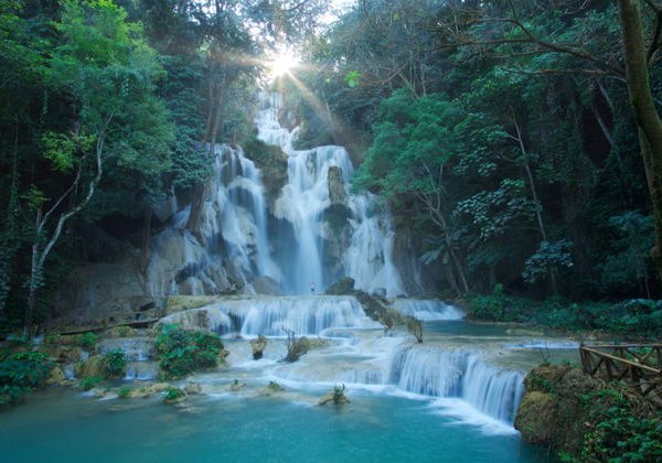 Затерянная столица Лаоса: Луанг Прабанг, водопады и пещеры Будд - фото 3