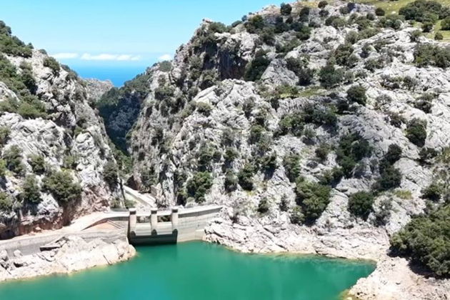 Фото экскурсии - Путешествие в Апельсиновый Рай и по горным серпантинам к жемчужным пляжам - 2