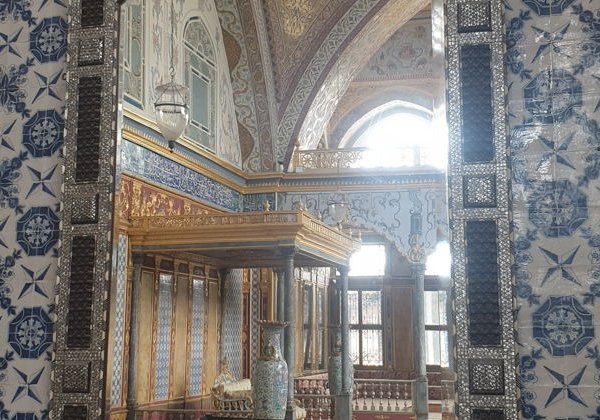 Дворец Топкапы и Церковь Святой Ирины - фото 2
