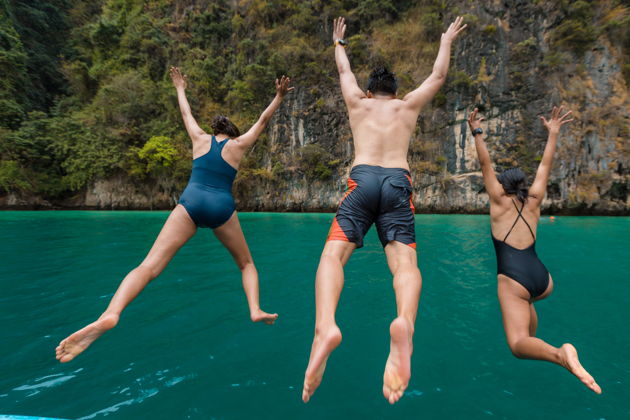 Фото экскурсии - Острова Пхи-Пхи и Майтон: лагуна Пиле, пляж Майя Бэй и вечерний круиз на катамаране - 2