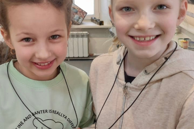 Фото - экскурсия: Мастер-класс по созданию расписных кулонов в разных формах