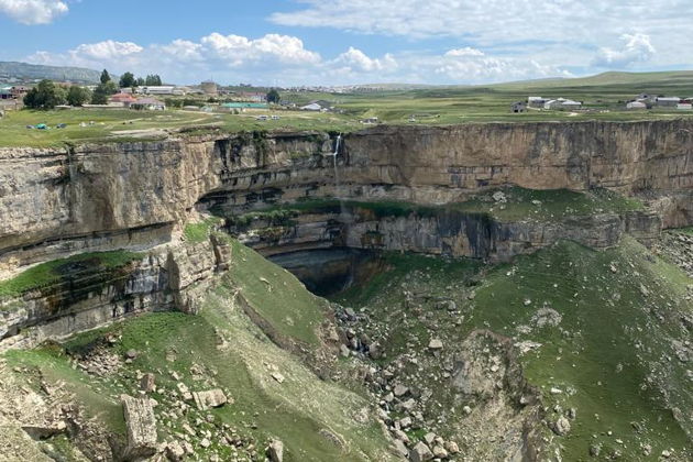 Фото экскурсии - Путешествие из Дербента к плато Хунзах водопадам Матлас и ущелью Каменная чаша - 6