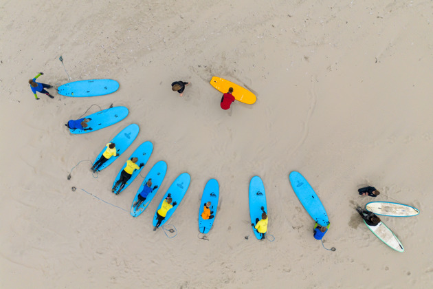 Фото - экскурсия: Уроки серфинга в Унаватуне: учимся ловить волны с опытными инструкторами