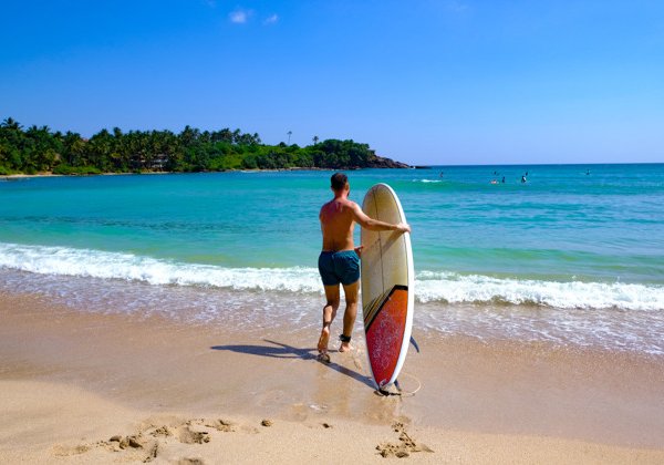 Surf & Stay — персональный серф-урок в Мириссе на лучших волнах Шри-Ланки