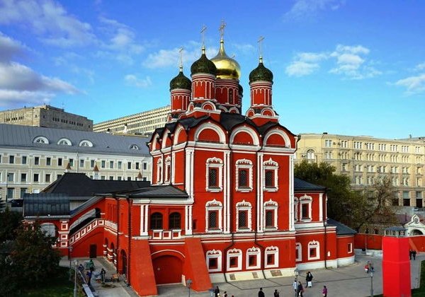 Необычный Китай-город: от Варварки до лютеранского собора - фото 1