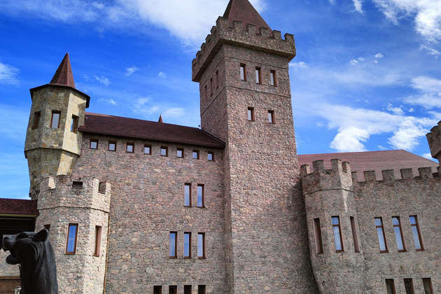 Фото - экскурсия: Экскурсия к замку Шато Эркен с посещением Голубого озера и Черекской теснины