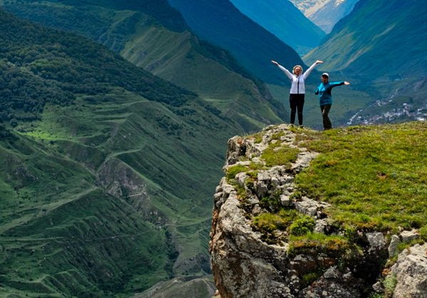Безенгийское ущелье «Язык тролля» в мини группе из Нальчика - фото 4