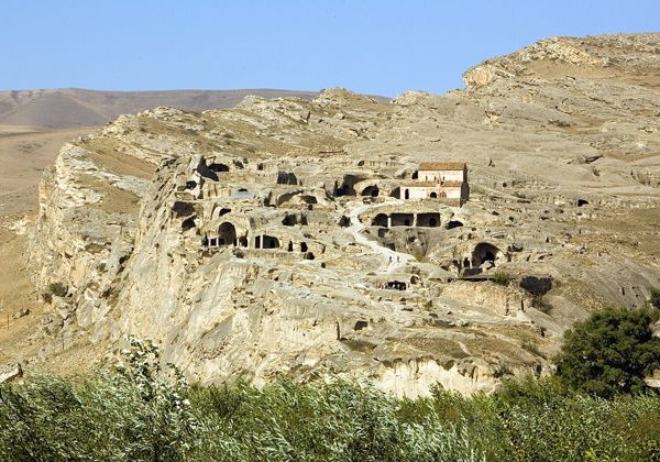 Древние города Грузии за 1 день: Мцхета, Джвари, Гори и Уплисцихе - фото 1