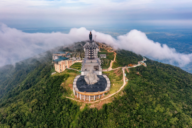 Фото - экскурсия: Гора Черной Девы: храмовые комплексы, виды Тайниня и канатная дорога