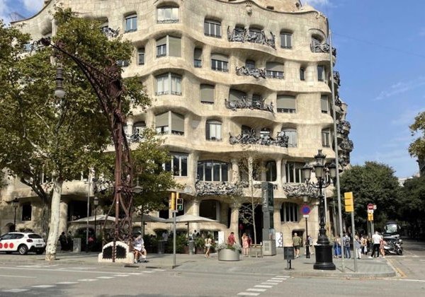 Индивидуальная экскурсия на автомобиле в Барселона - 8 часов - фото 1