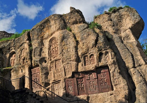 Гарни, Гегард и Симфония камней - групповой тур - фото 1