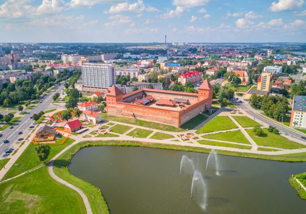 Город в тени замка Гедимина: экскурсия с гидом в мини-группе - фото 1