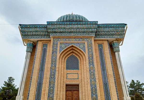 Сунниты и шииты: экскурсия по святыням Самарканда - фото 1