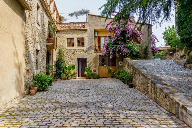 Фото - экскурсия: Откройте все грани гения: Дали как творец, влюбленный и отшельник