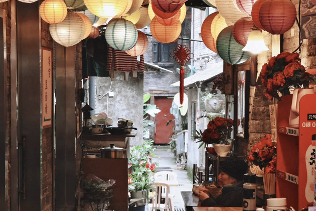 Фото - экскурсия: Чунцин: прогулка по небесной тропе, бомбоубежищам, тайным переулкам и древней чайной