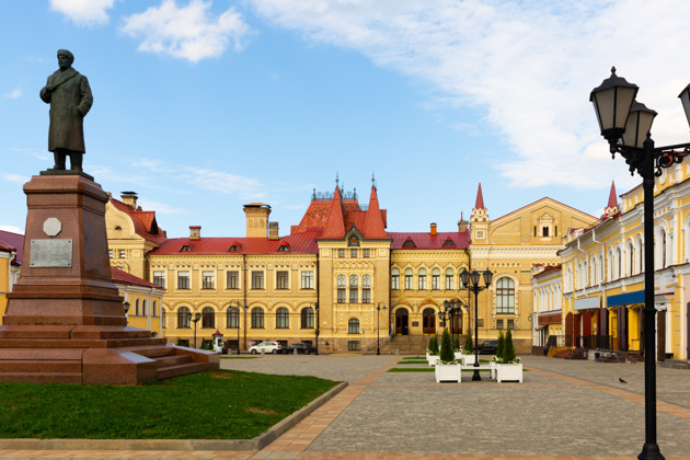 Фото - экскурсия: Рыбинские вывески - проект, который преобразил центр города