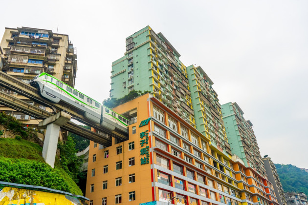 Фото - экскурсия: Невероятный Чунцин: поезд, проезжающий сквозь здание