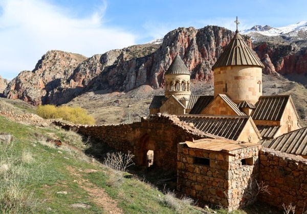 Севан и Дилижан: пейзажи, колорит и монастыри  — групповой тур - фото 1
