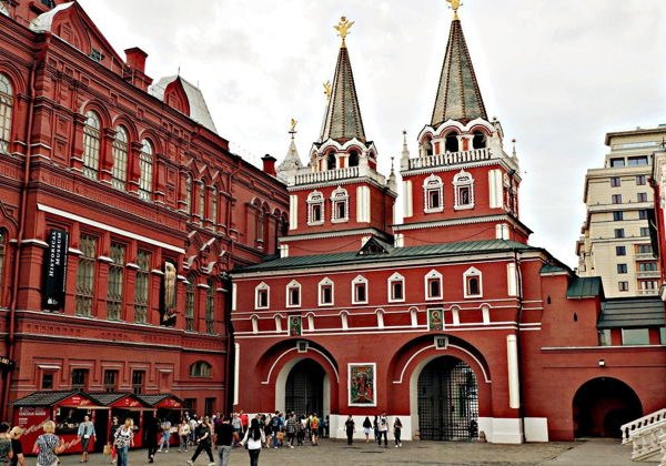 Красная площадь и Александровский сад: прогулка с гидом - фото 1