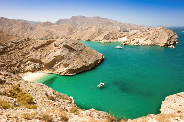 Морской круиз из Аджмана в Оман Мусандам с рыбалкой, снорклингом и обедом - фото 1