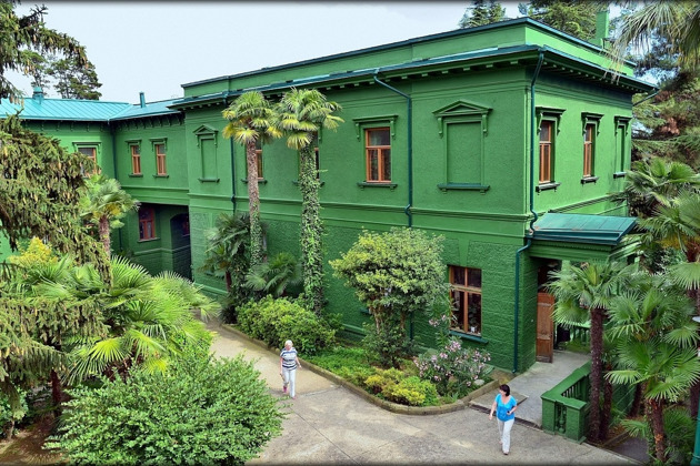 Фото - экскурсия: Экскурсия по Сочи: дача Сталина, гора Ахун и ущелье с гидом